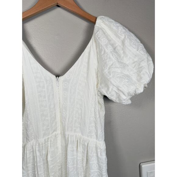 Alamour the Label Lara White Maxi Dress XS $400 - Picture 7 of 11